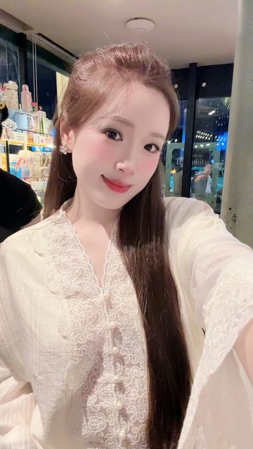 Joyce, a local Buddy in Ho Chi Minh City