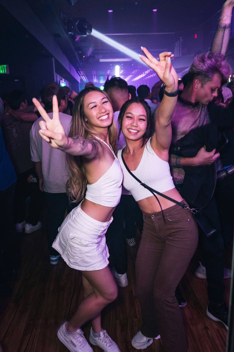 Nightlife at The Gangs Central, District 1